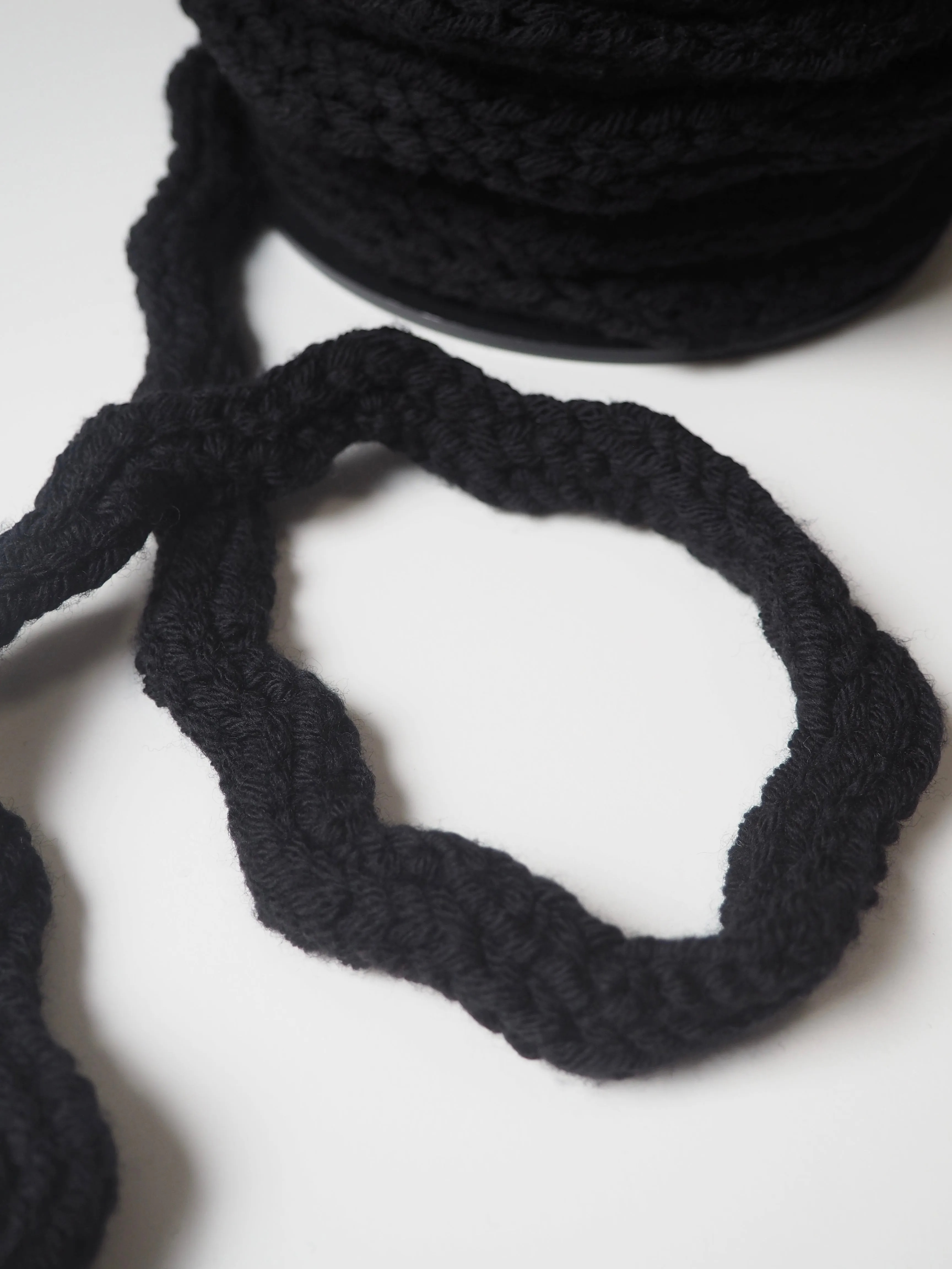 Black Knit Wave Wool Trim 20mm