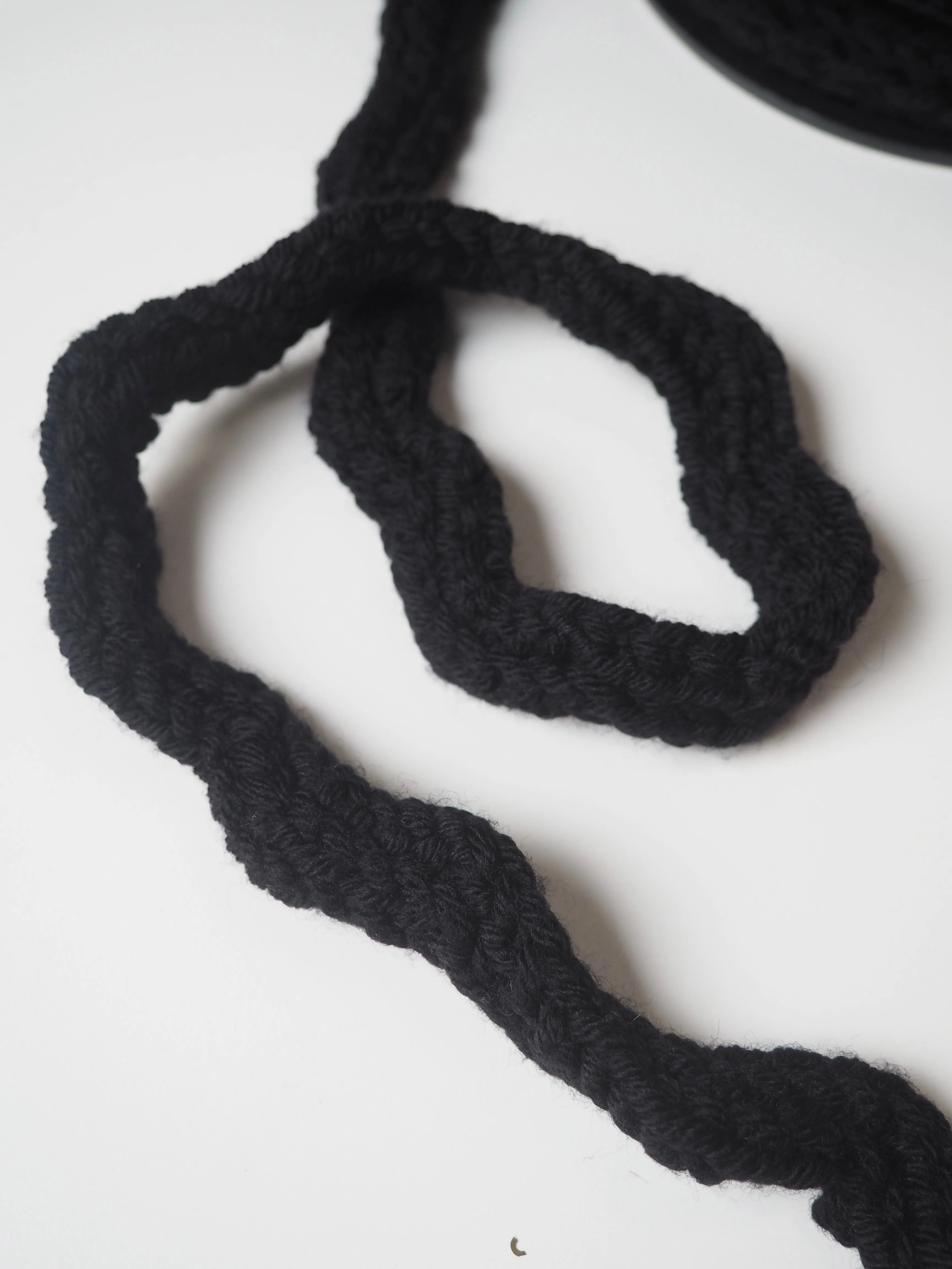 Black Knit Wave Wool Trim 20mm