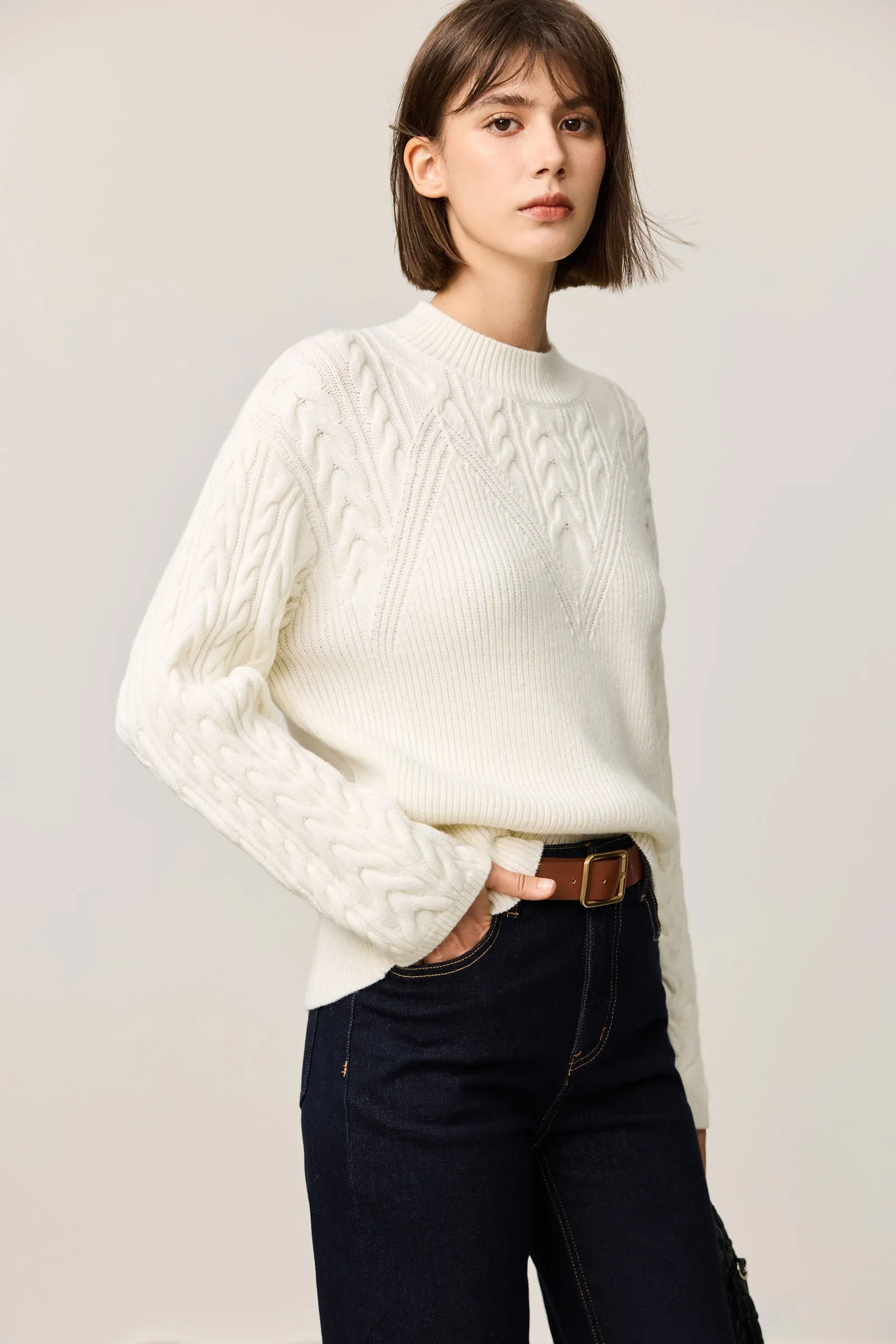 LILY Warm Cable Texture White Crewneck Sweater