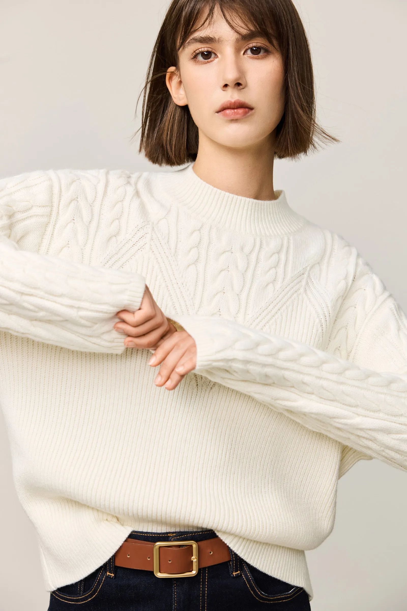 LILY Warm Cable Texture White Crewneck Sweater