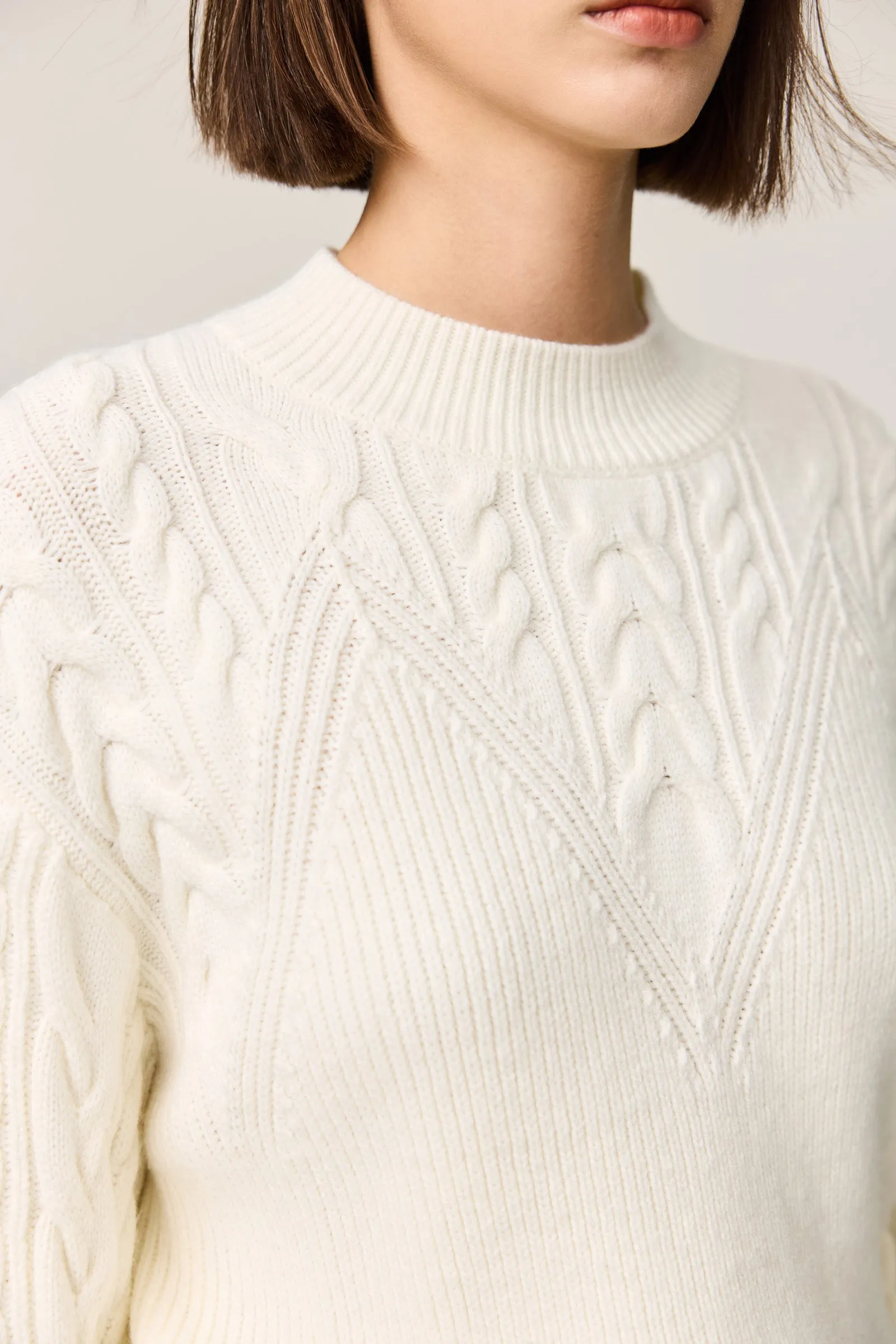 LILY Warm Cable Texture White Crewneck Sweater