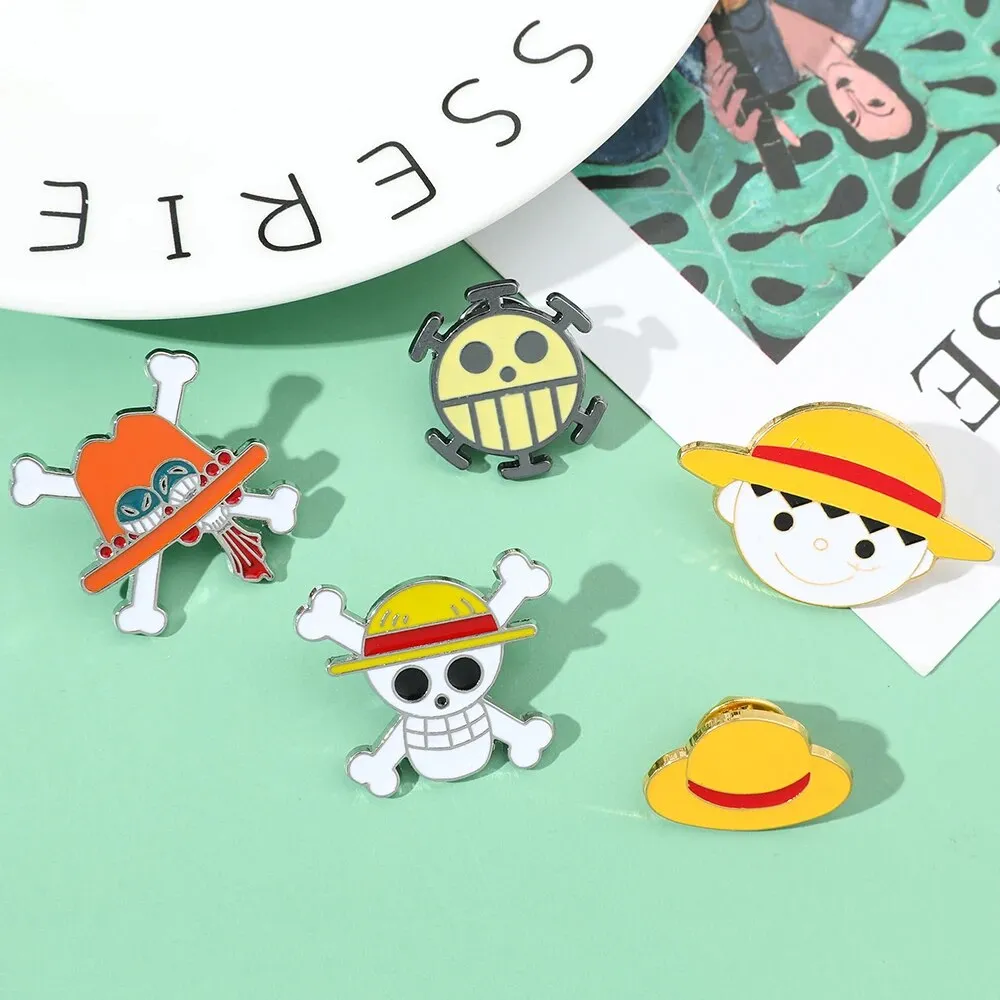 One Piece Skull Enamel Lapel Pins | Otakumise