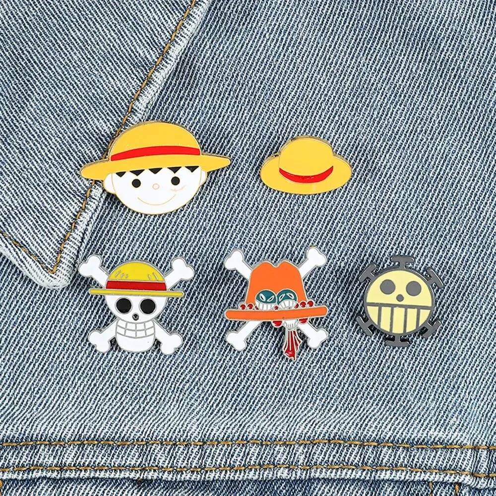 One Piece Skull Enamel Lapel Pins | Otakumise